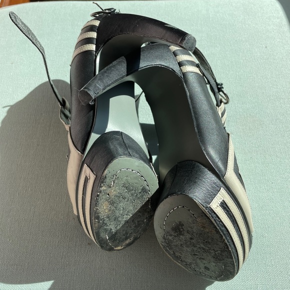 Grev Citv Heels - Picture 4 of 4